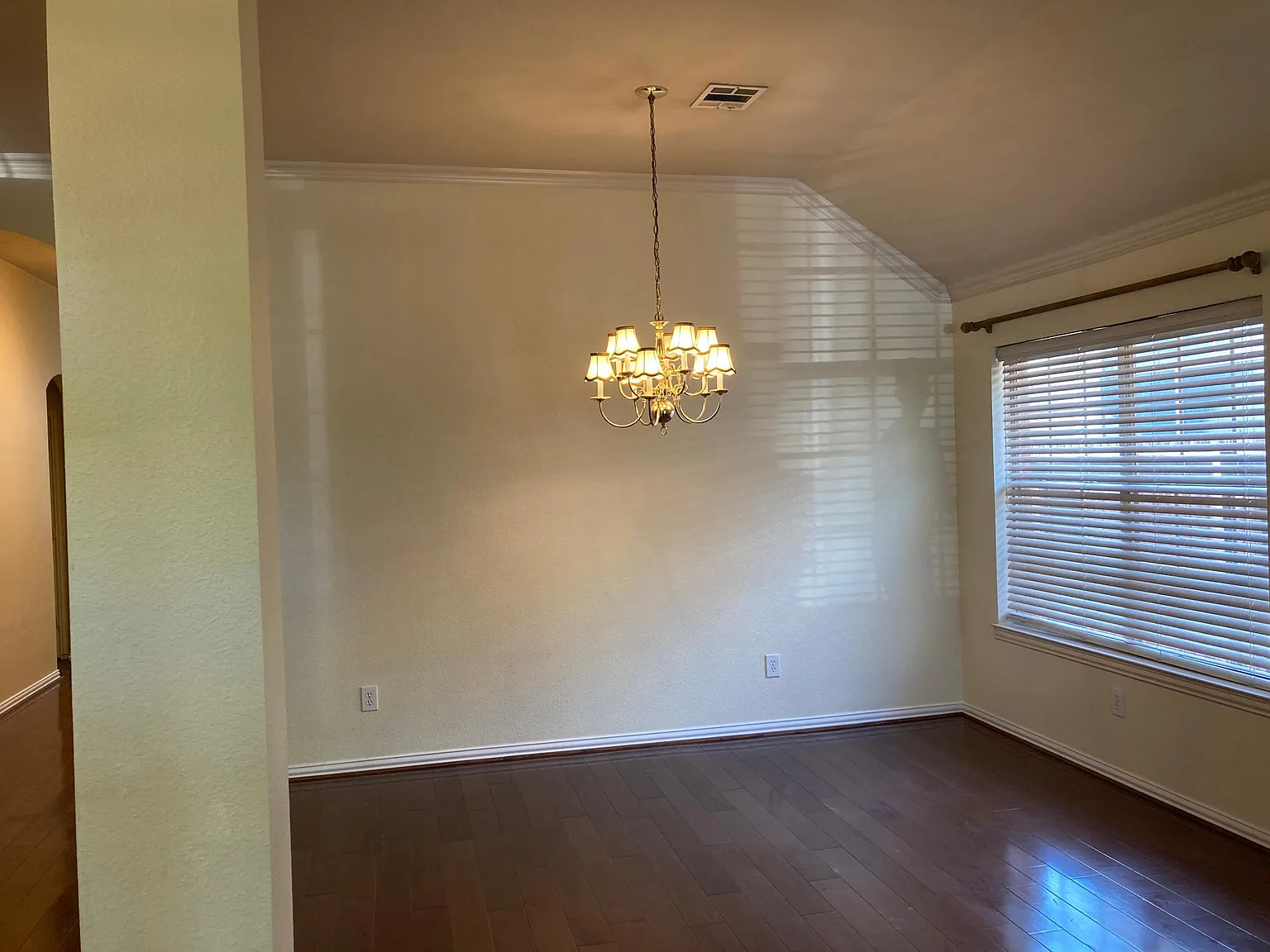 3 bed, 1767 sqft, $2,650 — Photo 3