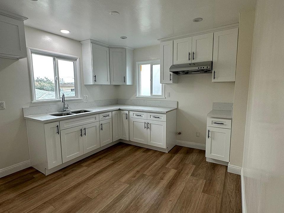 1st image of 2441 S Baldwin Ave #U