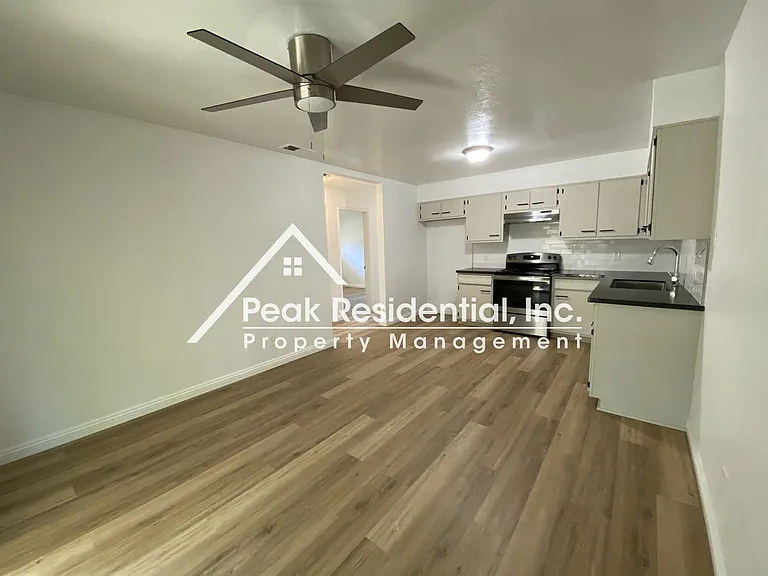1120 Morton Ct — Photo 10