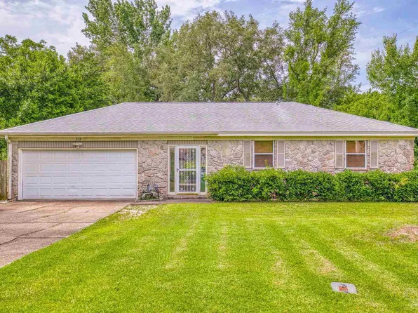 219 Norwich Dr, Gulf Breeze, FL 32561
