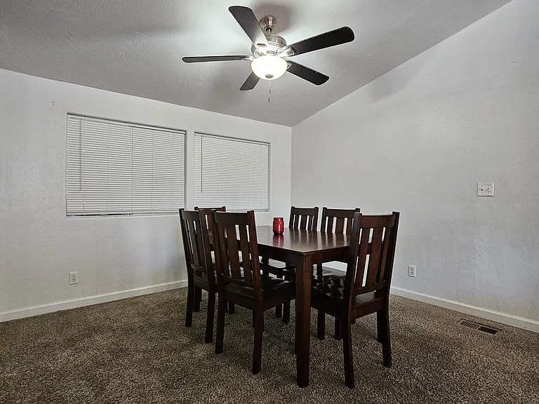 1510 W Ruth St — Photo 3