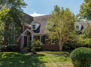 336 Blankenbaker Ln, Indian Hills, KY