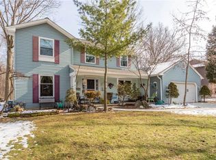 291 Chestnut Ct, Avon Lake, OH