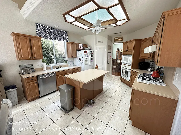 5033 W Wren Ave — Photo 8