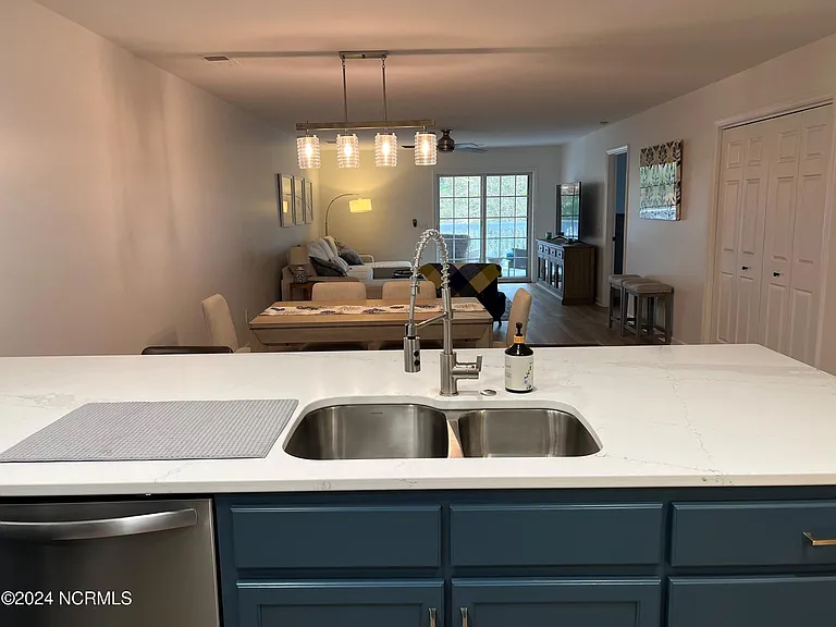 1620 Goley Hewett Rd SE #105 — Photo 8