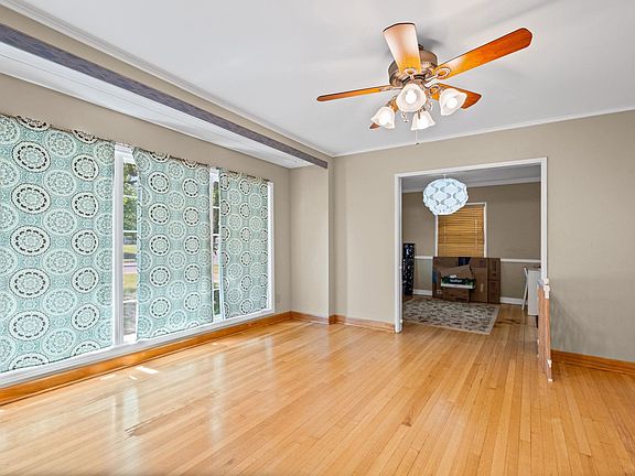 3rd image of 4108 Hilldale Ave