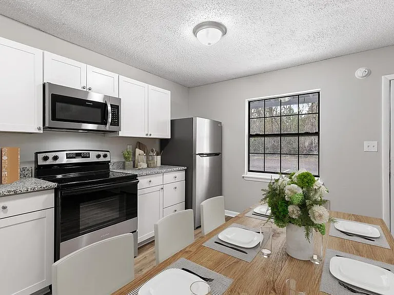 102 Cone St #102A — Photo 3