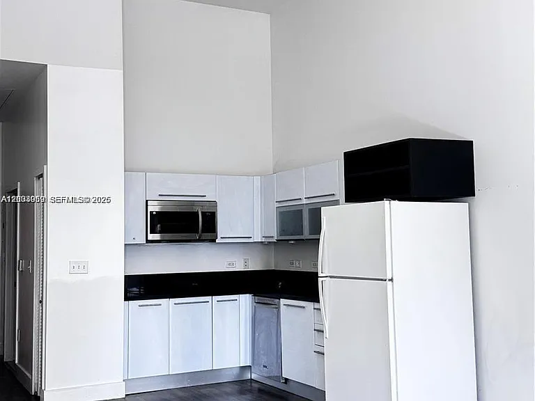 244 Biscayne Blvd #247 — Photo 3
