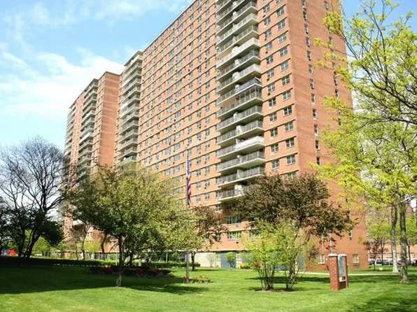 2940 West 5th Street image 1 of 38