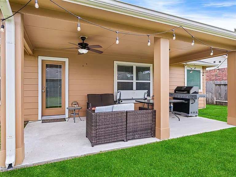 7030 Villa Mountain Ln — Photo 10