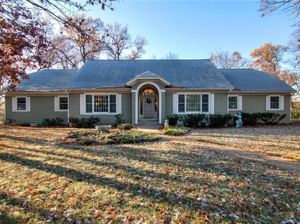 1718 Crestwood Lane, Menomonie, WI 54751