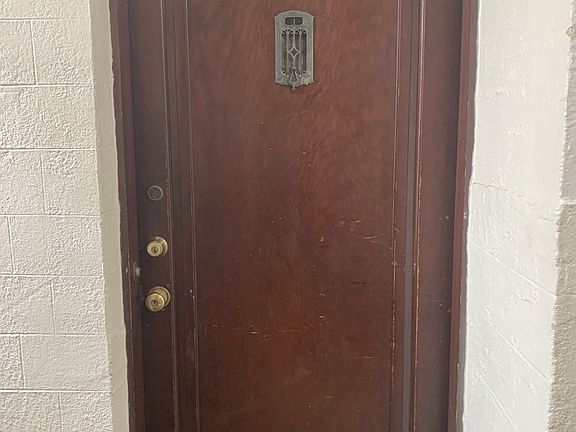 3rd image of 1642 Charles Ave #B01