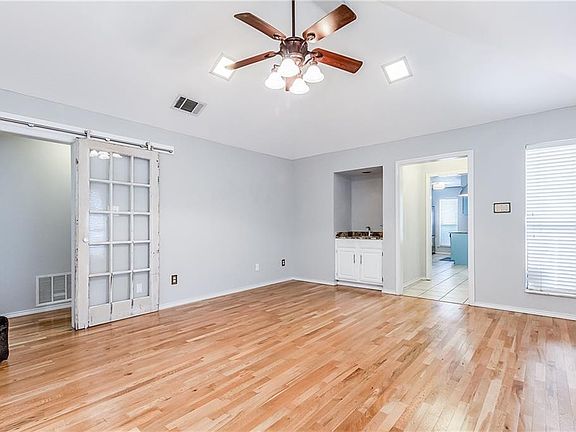 5th image of 2129 Artherfield Dr
