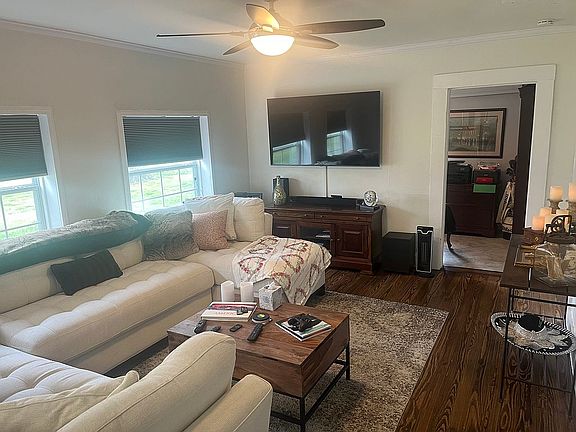 2nd image of 509 Reiley Rd