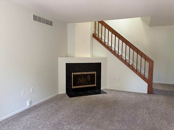 3rd image of 43419 W Arbor Way Dr APT 189