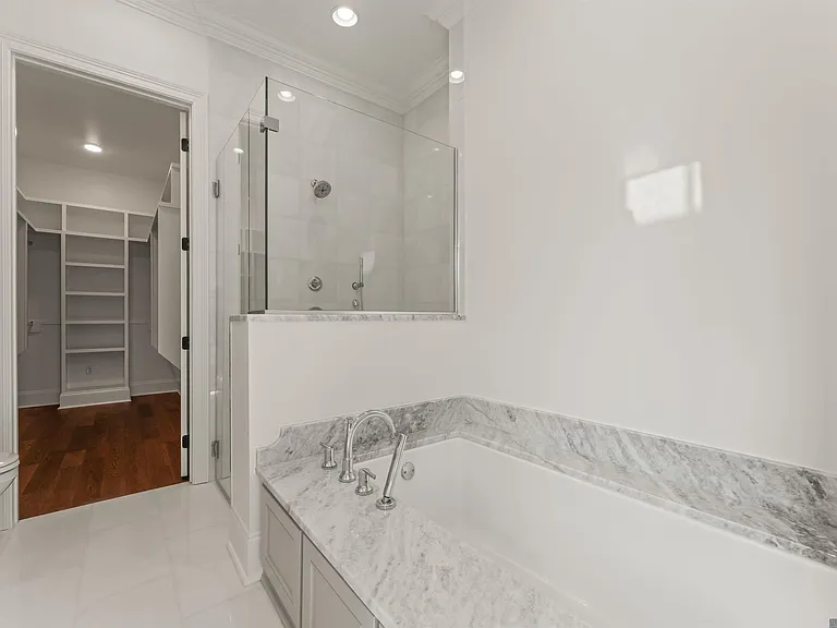 11442 Cotton Ln — Photo 16