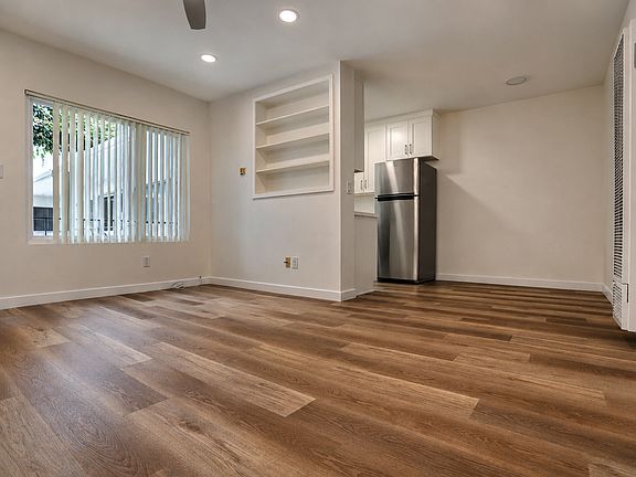 3rd image of 4625 Florida St APT 15