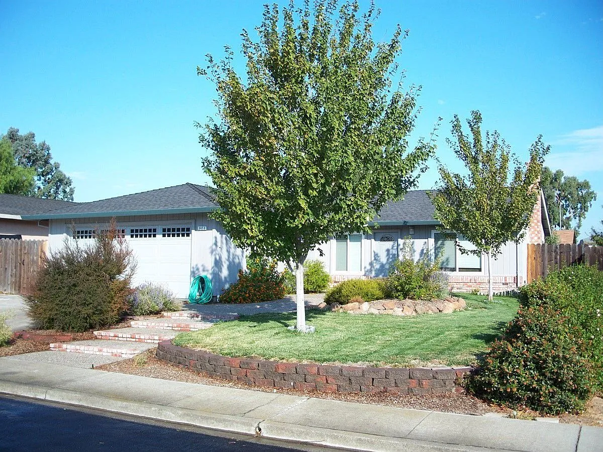 3472 Michael Pl photo 1
