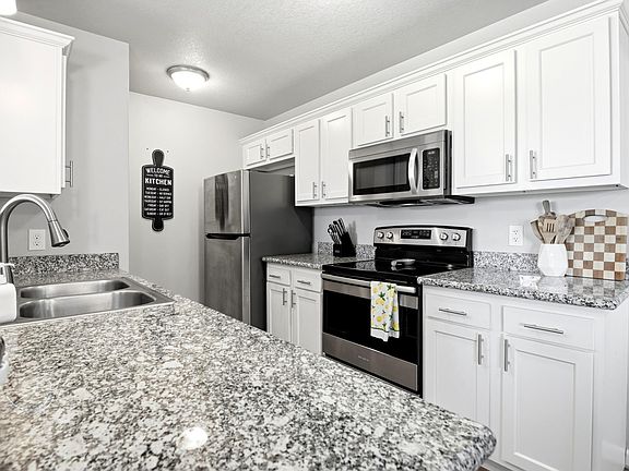 5th image of 800 16th St