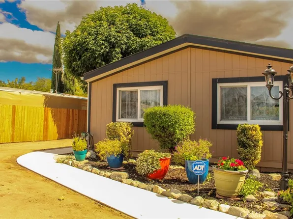 185 Punta Prieta Dr, Perris, CA 92571