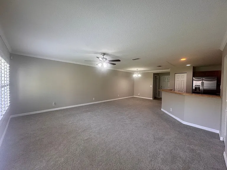 4580 Limerick Dr — Photo 12