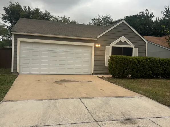 10019 Birch Field Dr, San Antonio, TX 78245