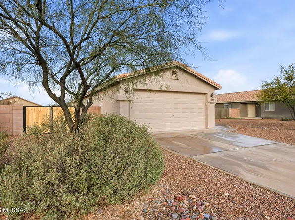 5556 S Desert Redbud Dr, Tucson, AZ 85757