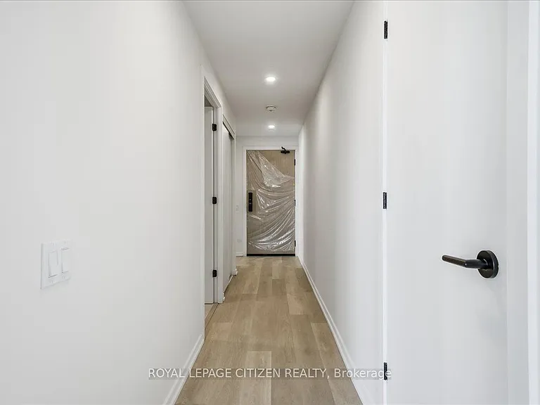 109 Erskine Ave #1602 — Photo 11