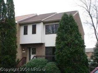4613 Mayhunt Ct, Alexandria, VA 22312