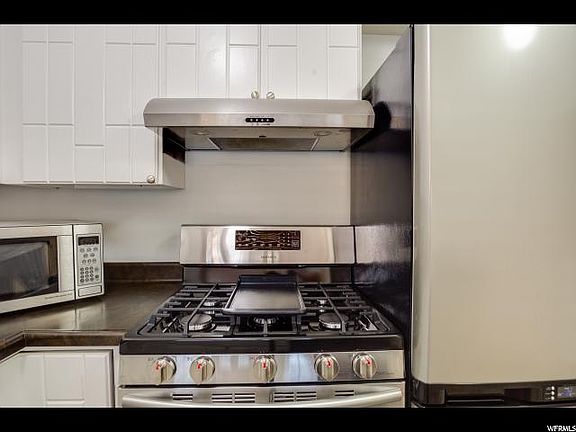 5th image of 3354 S Georgetown Sq
