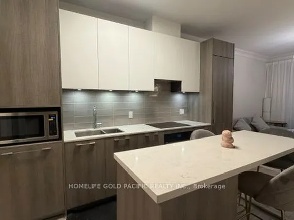 38 Water Walk Dr #731, Markham, ON L3R 6M8