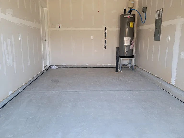 62 Fernhill Ln — Photo 32