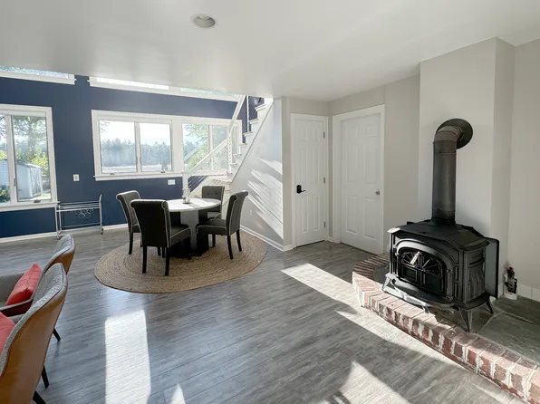 28 Clairmont Rd, Windham, ME 04062