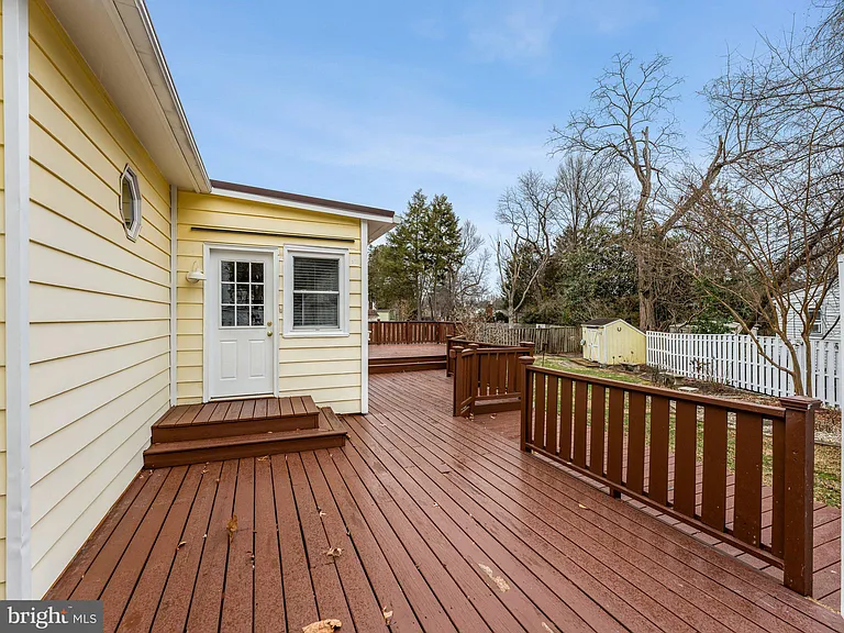 3503 Maple Ct — Photo 35