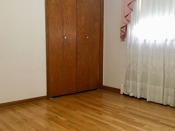 5th image of 2536 N 75th Ave