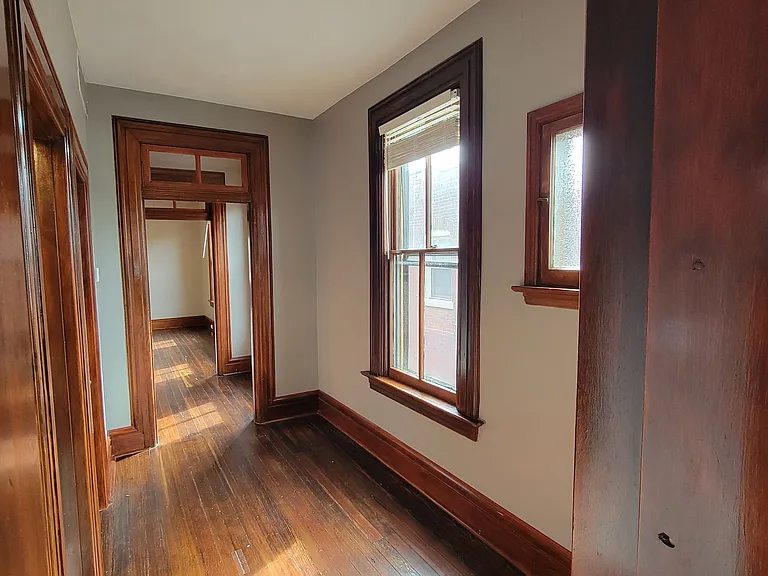 2633A Shenandoah Ave — Photo 9