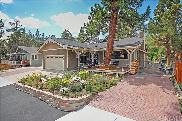 1st image of 293 Stanford Way