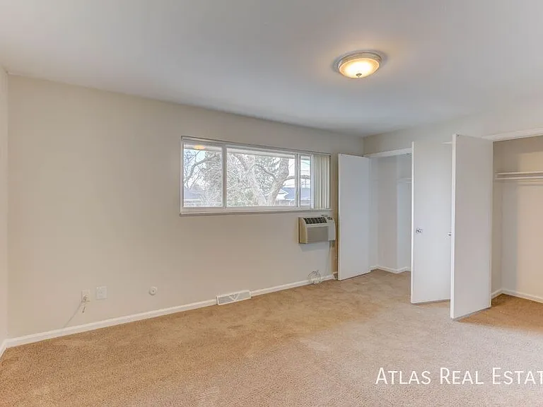 2565 Iris St — Photo 11