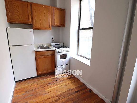 4th image of 362 W 36th St APT 3R