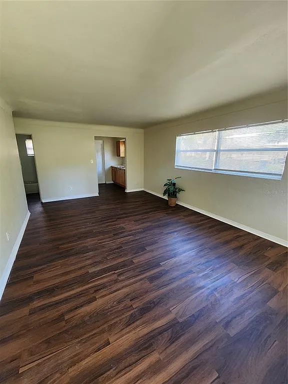 2 bed, 1.0 bath, 850 sqft, $1,650 — Photo 2