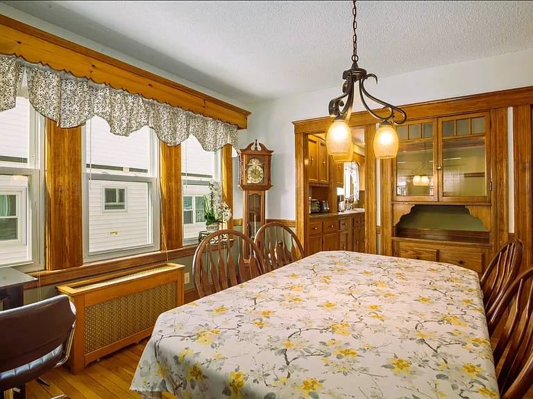 63 Garrison Ave — Photo 3