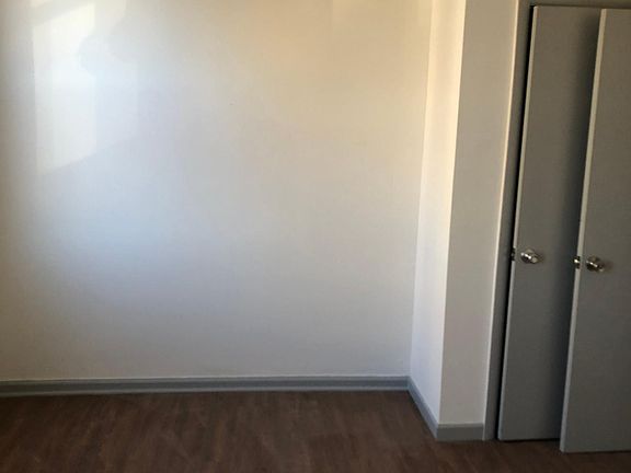 4th image of 1422 Snyder Ave #2