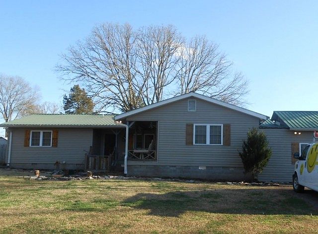 2nd image of 2267 Blackwell Rd