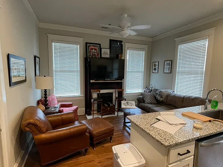 1094 Georgia Ave #D — Photo 7