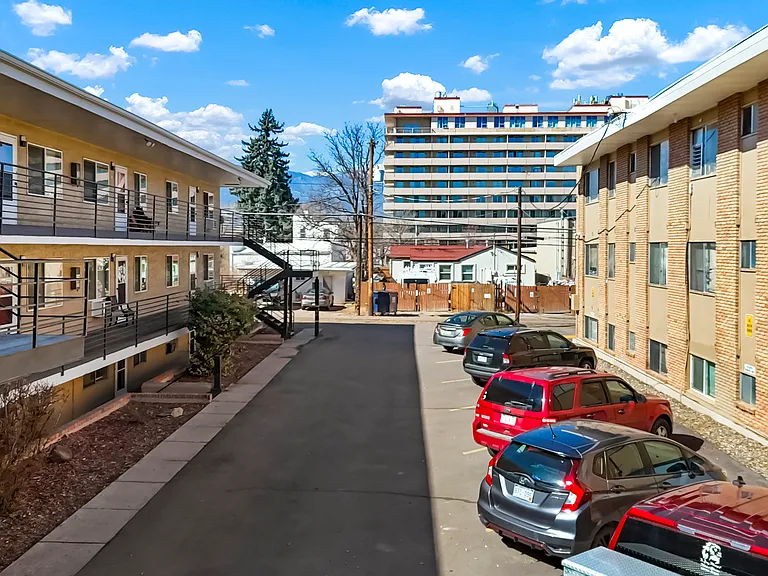 Bonfoy Apartments — Photo 3