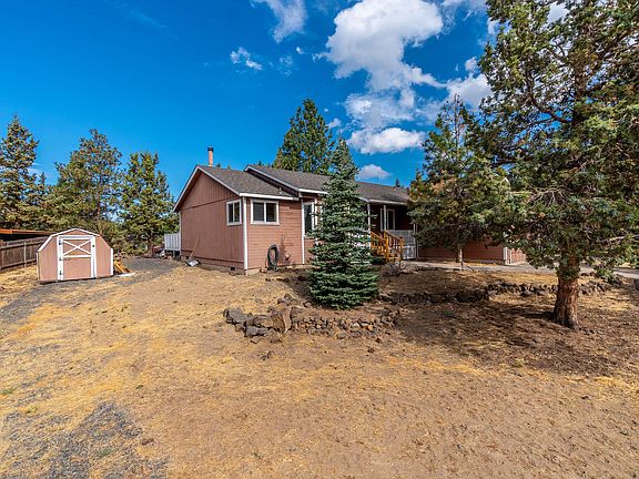 3rd image of 20972 Greenmont Dr SE