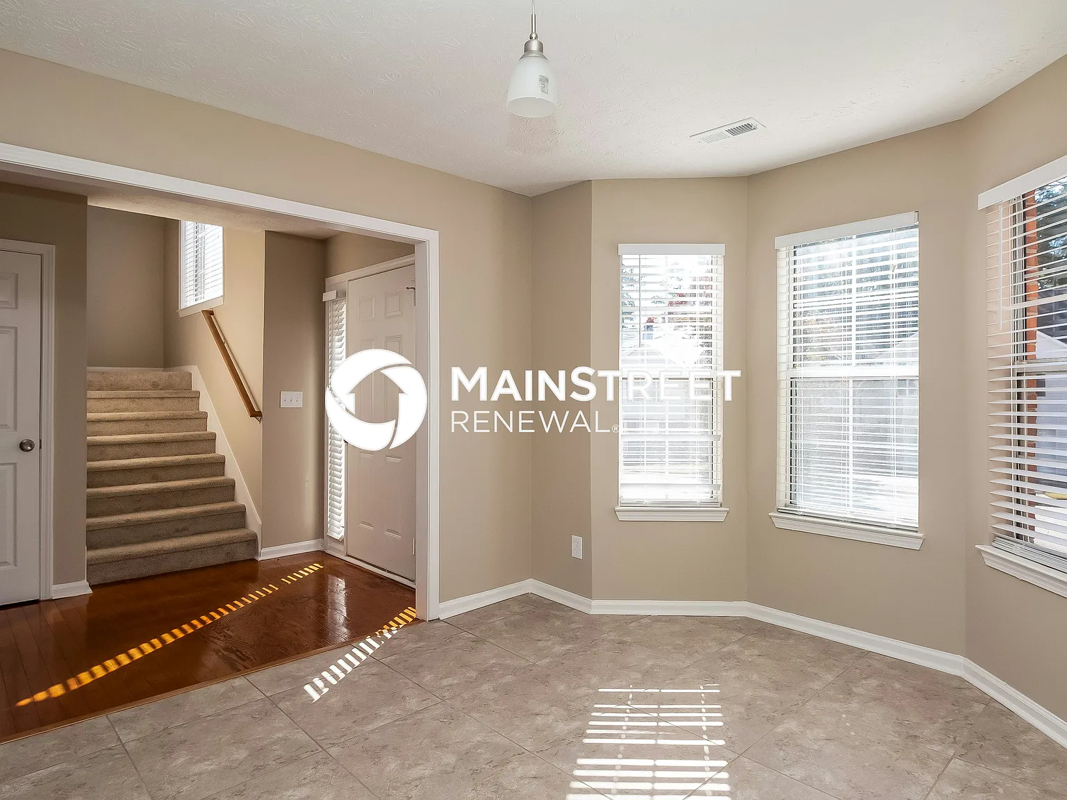 11696 Spring Lake Way — Photo 4