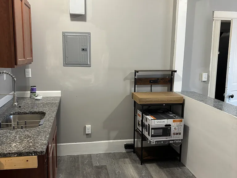 46 Woodland St #11 — Photo 3