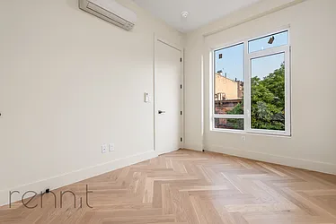 Rented by Rennit Inc.