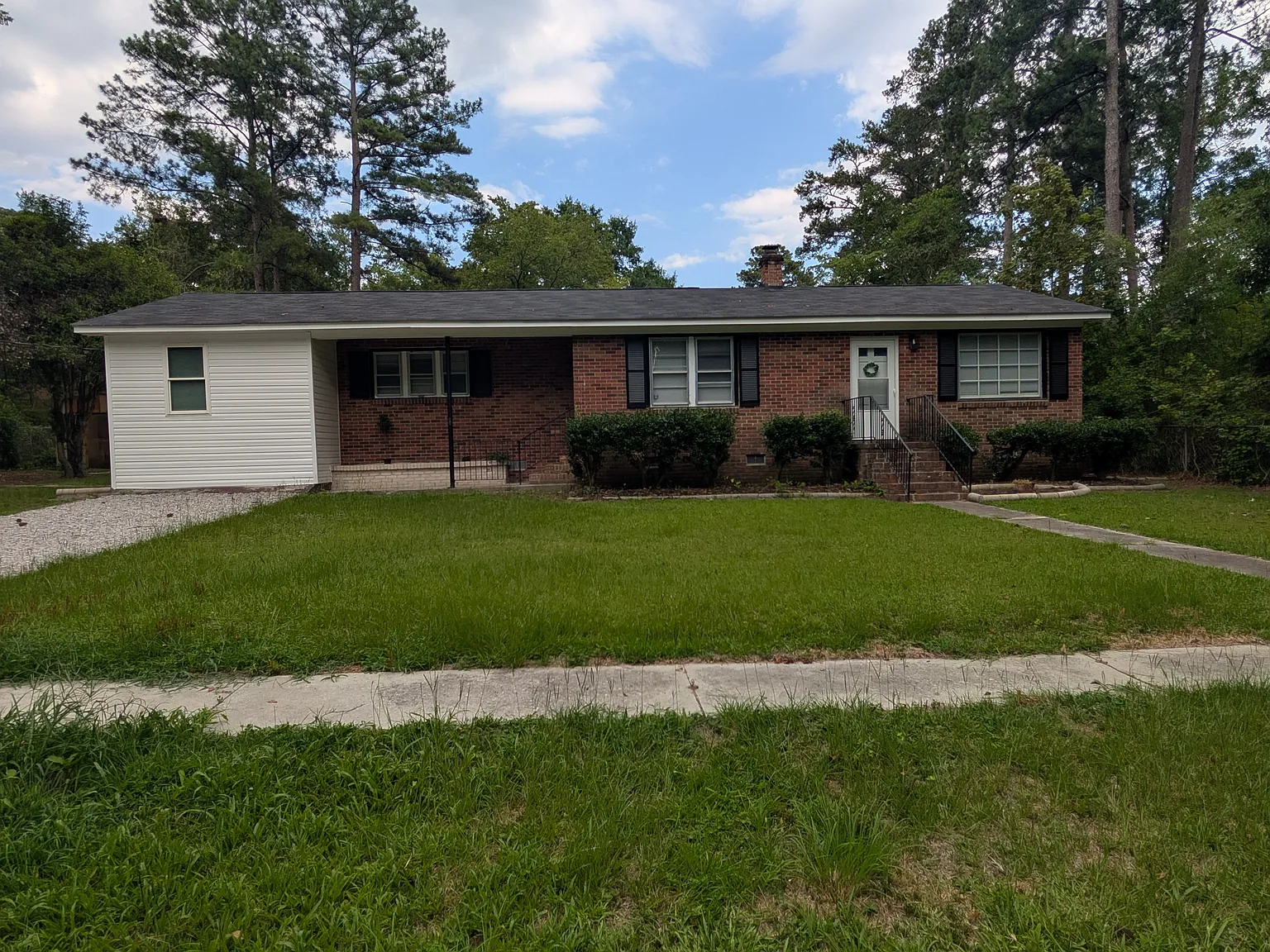3 bed, 1496 sqft, $1,750 — Photo 1